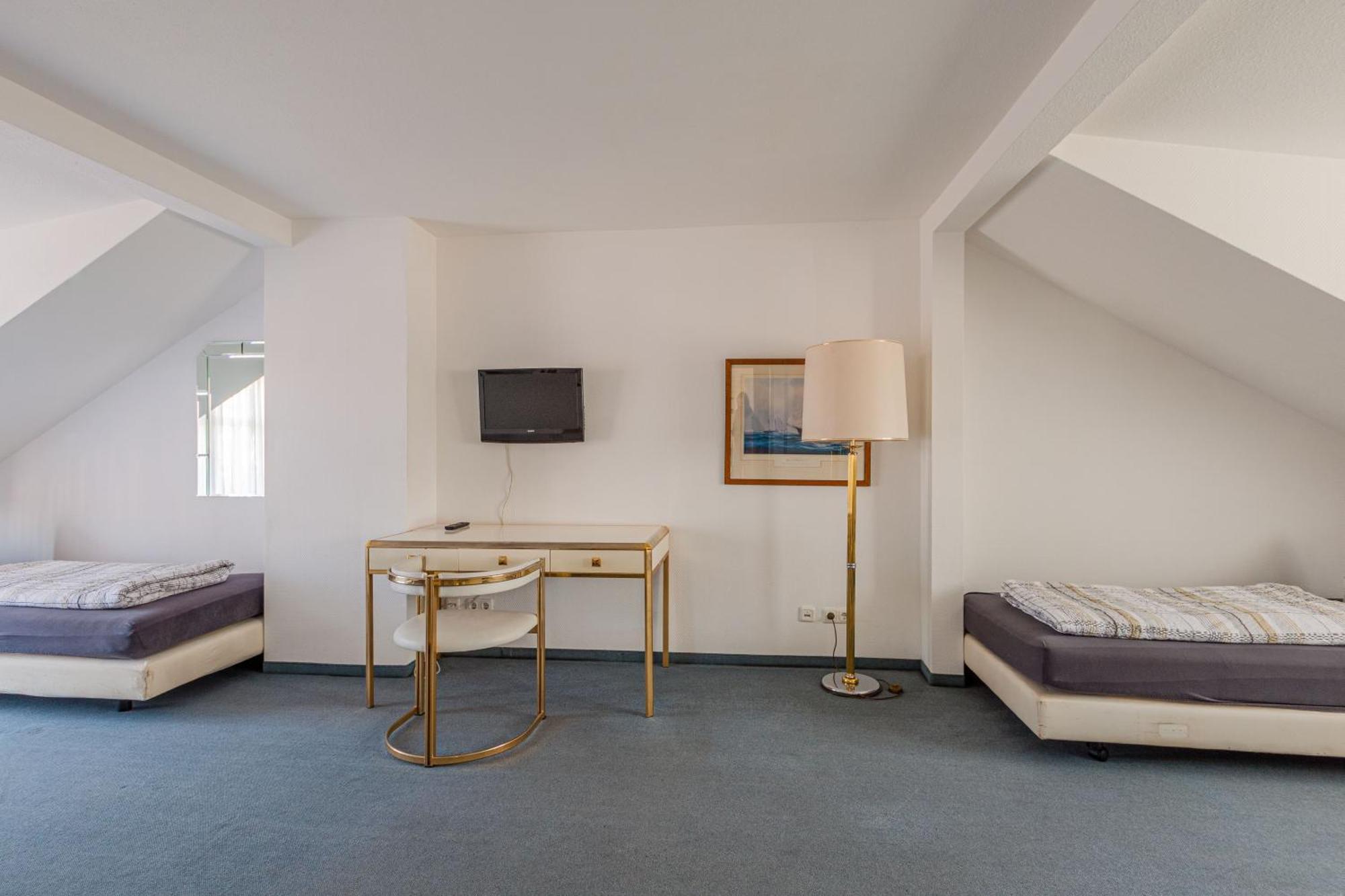 Pension Fuer Monteure In Dresden, Zimmer Mit Eigenem Bad Und Grosser Gemeinschaftskueche Экстерьер фото