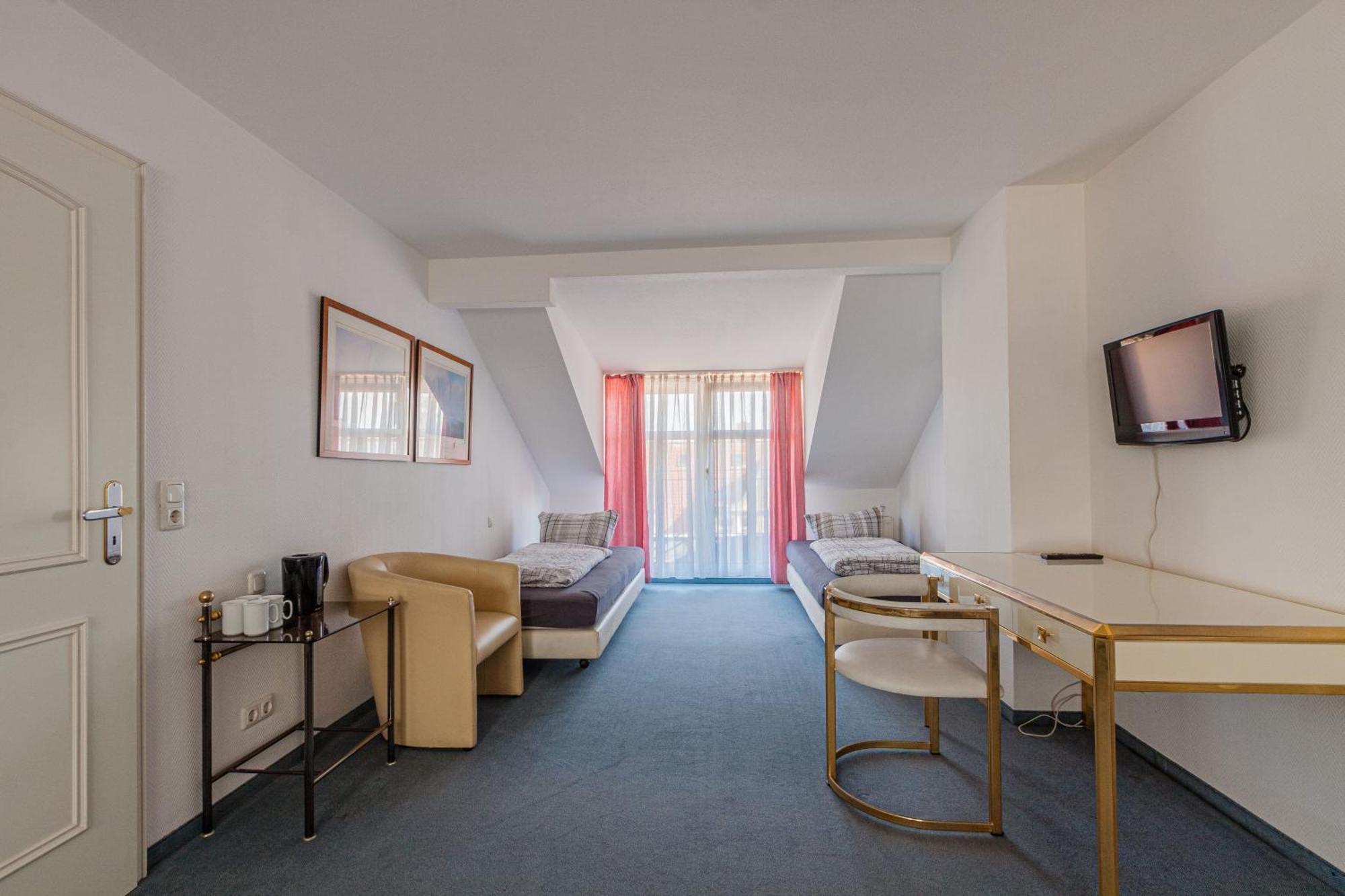 Pension Fuer Monteure In Dresden, Zimmer Mit Eigenem Bad Und Grosser Gemeinschaftskueche Экстерьер фото